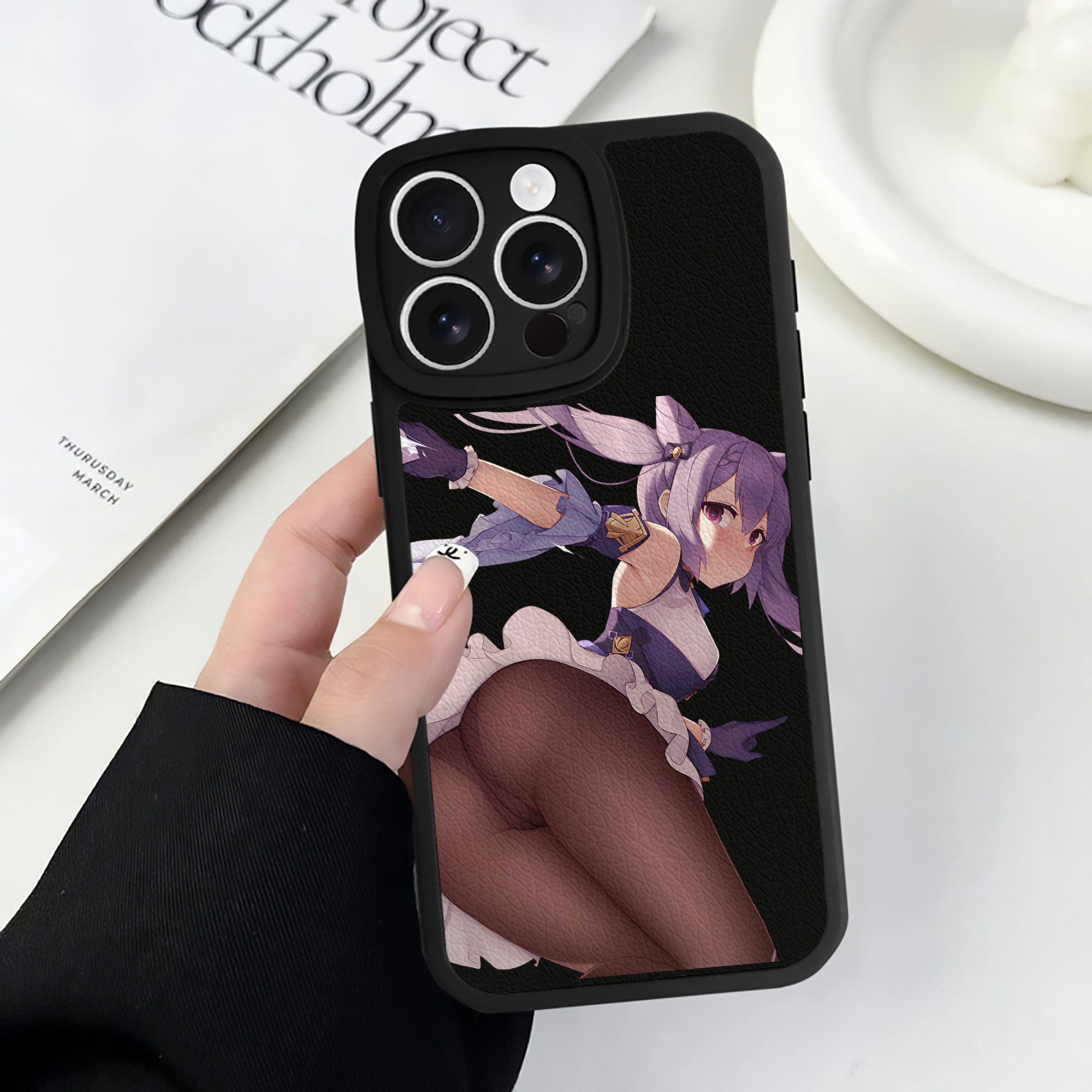 げんし神 刻晴 こくせい genshin Kokusei 【iPhone 16シリーズ対応】シリコンスマホケース（レザー調） 材質：シリコン